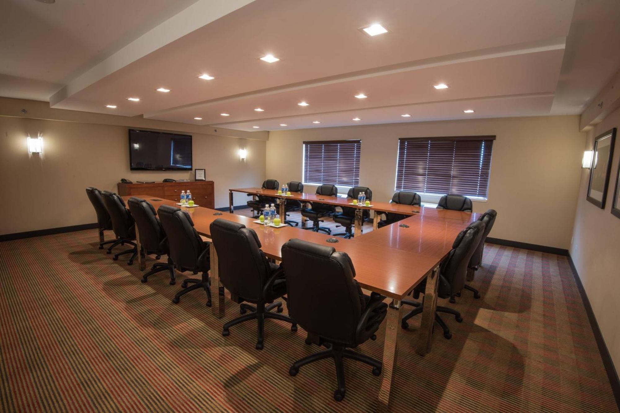 Four Points By Sheraton Winnipeg South Exteriör bild