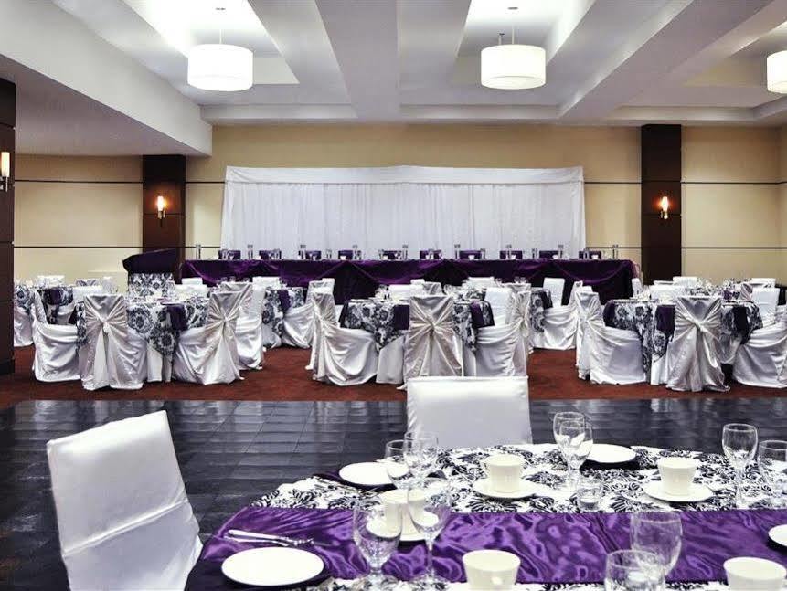 Four Points By Sheraton Winnipeg South Exteriör bild